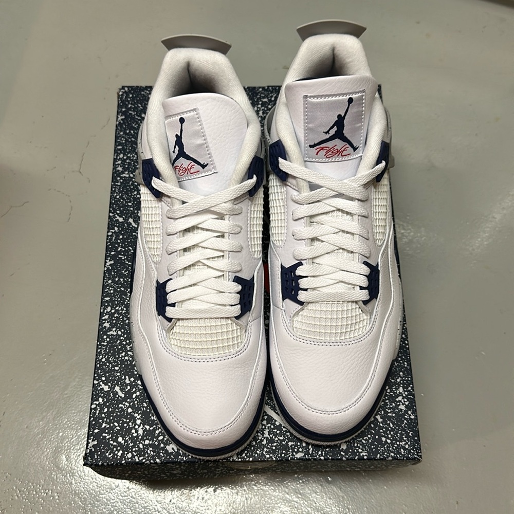 Air Jordan 4 Retro “Midnight Navy” - DS Size 13